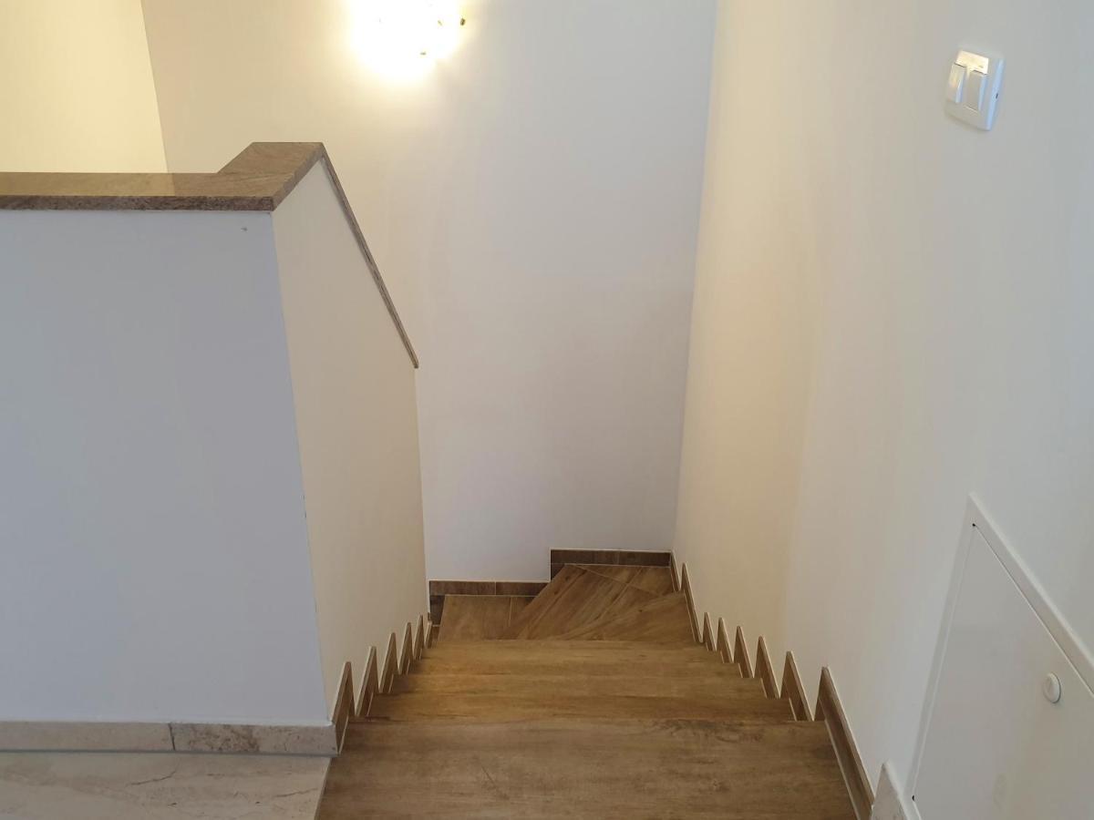Apartments For Families With Children Silo, Krk - 18685 المظهر الخارجي الصورة