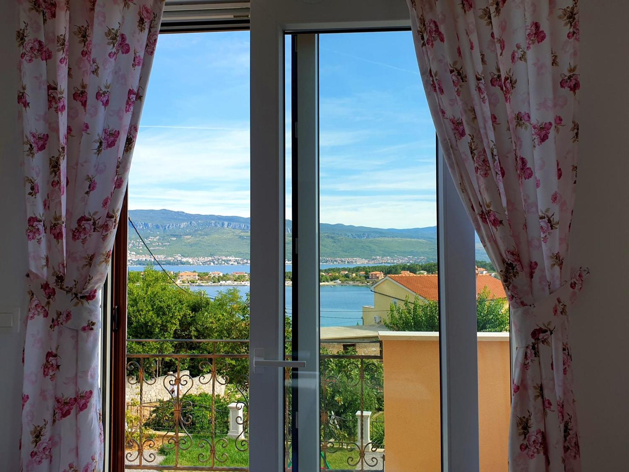 Apartments For Families With Children Silo, Krk - 18685 المظهر الخارجي الصورة