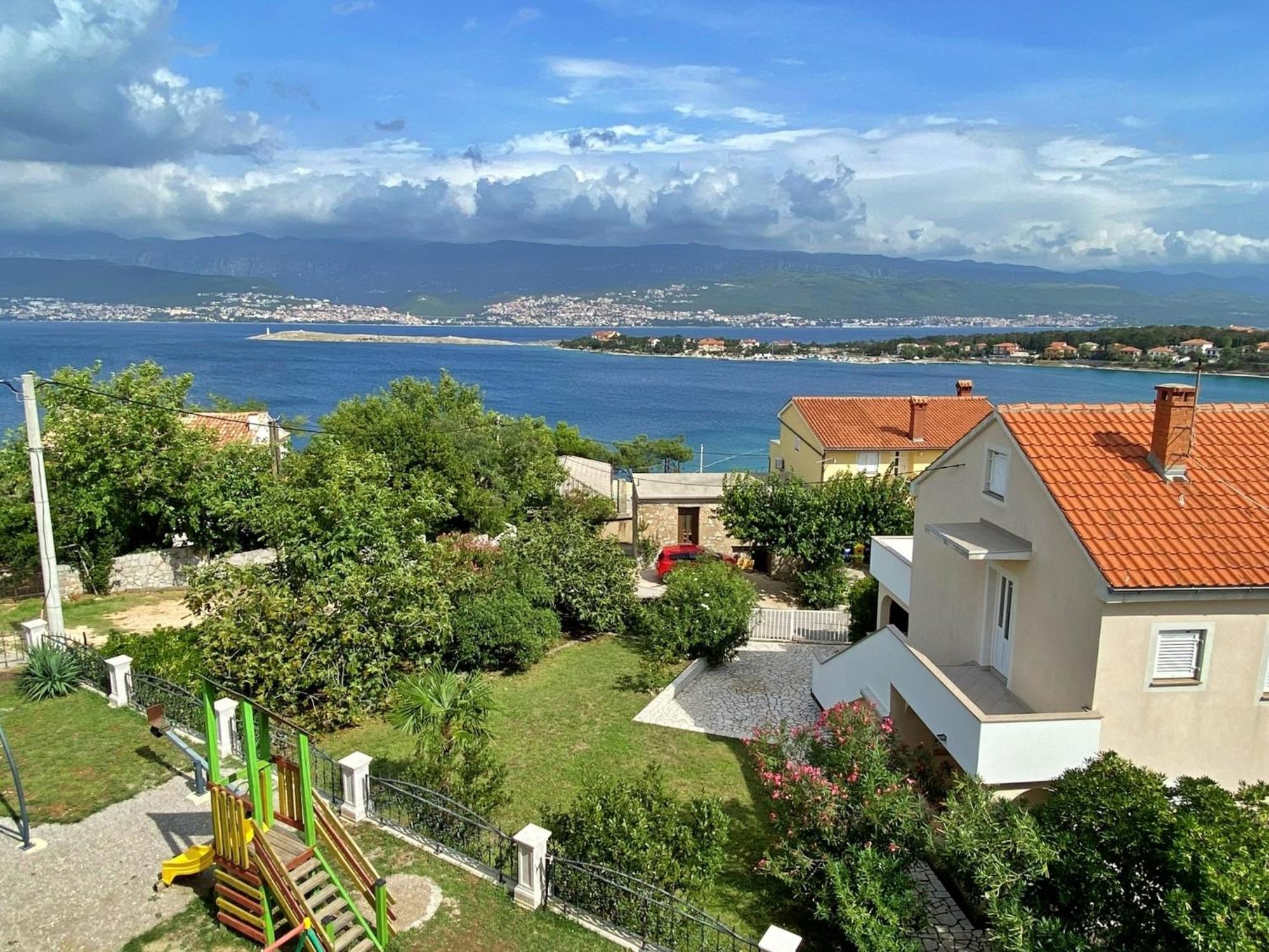 Apartments For Families With Children Silo, Krk - 18685 المظهر الخارجي الصورة