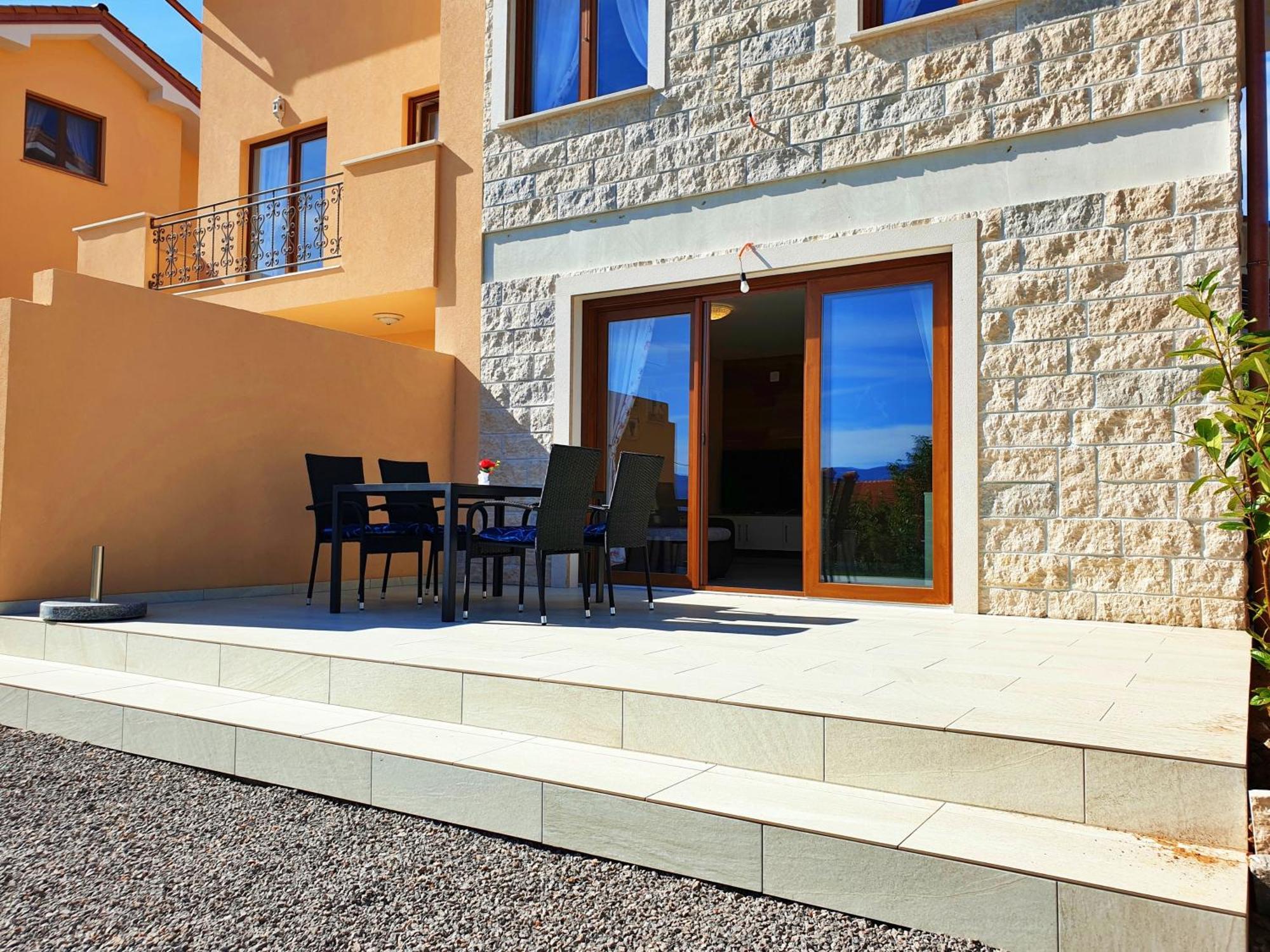 Apartments For Families With Children Silo, Krk - 18685 المظهر الخارجي الصورة